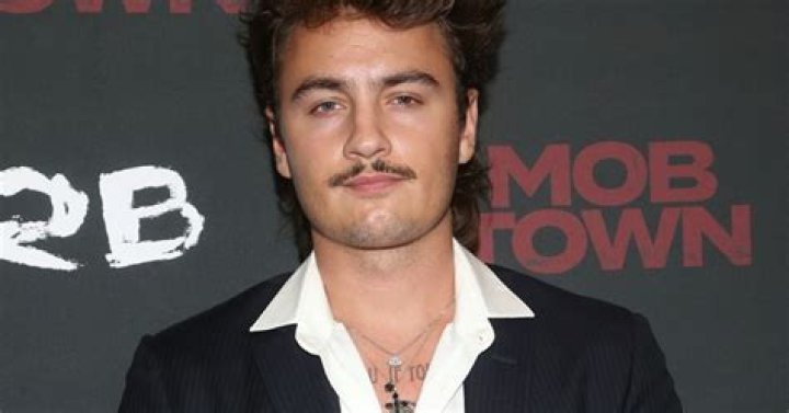 Brandon Thomas Lee — Photos – Hollywood Life