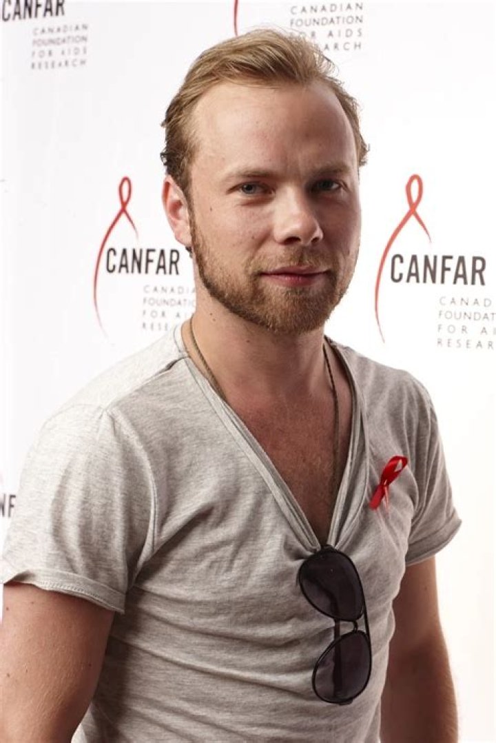 Brendan Fletcher Celebrity Profile – Hollywood Life