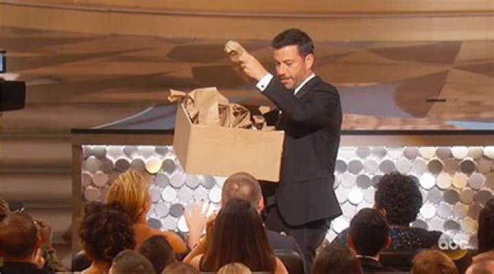 Celebs Eating Peanut Butter At The 2016 Emmy Awards — SEE PICS