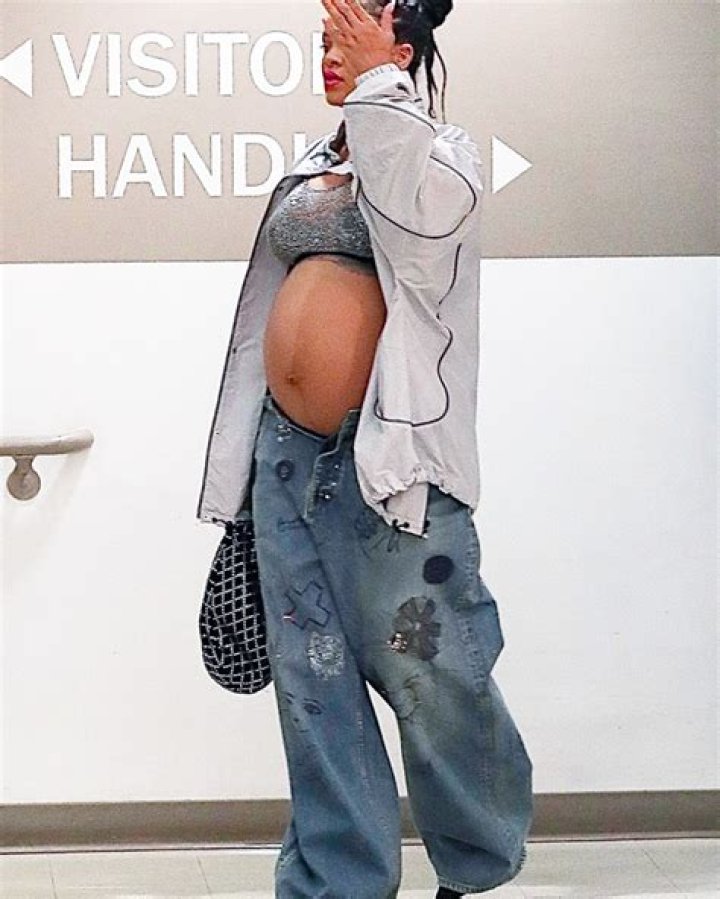 Ciara Shows Off Growing Baby Bump In Crop Top & Pigtails: Photos