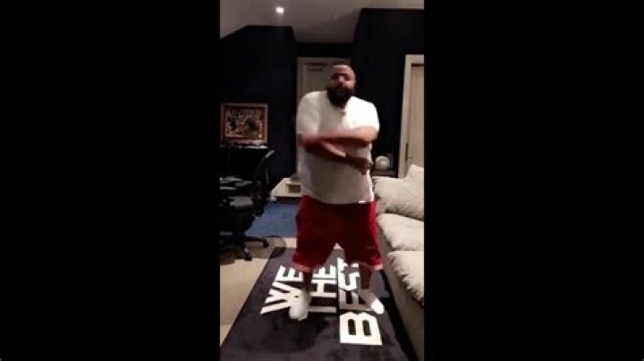 Twerking Fan Gets Shut Down On His IG Live — See Response – Hollywood Life