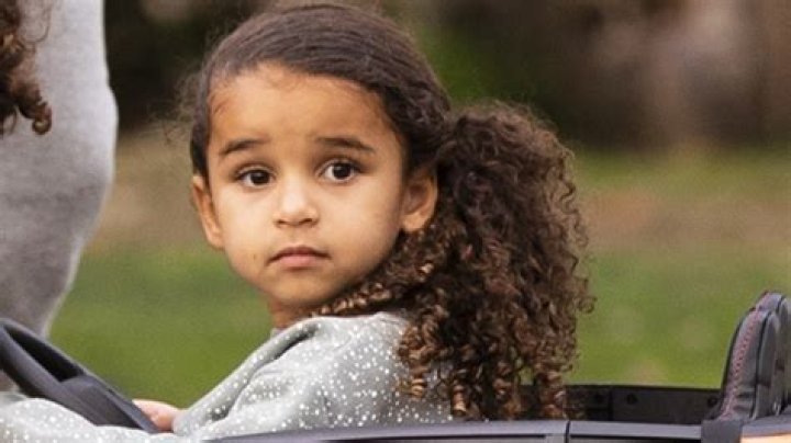 Dream Kardashian Wears Rob’s Childhood T-Shirt In New Photo – Hollywood Life