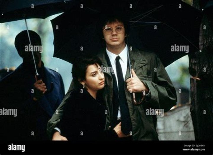 Elizabeth Pena – Pics