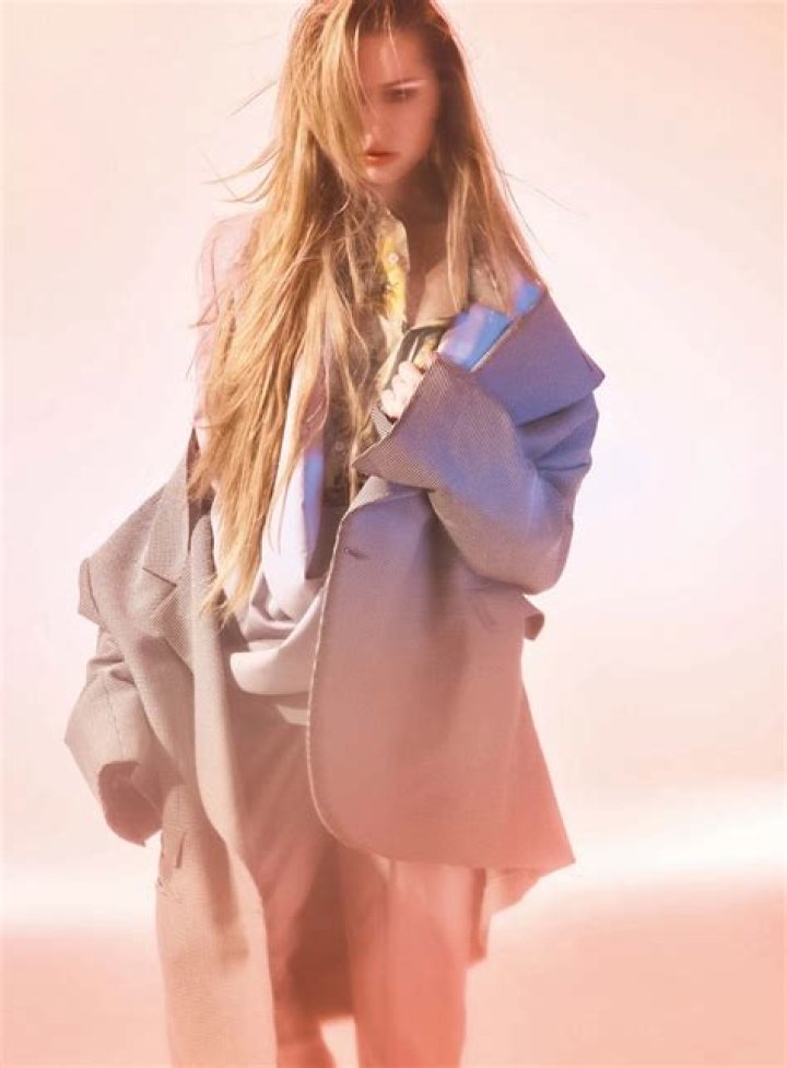 Steve Jobs’ Daughter Eve Rocks Slick High Ponytail For Fierce ‘Vogue’ Japan Cover