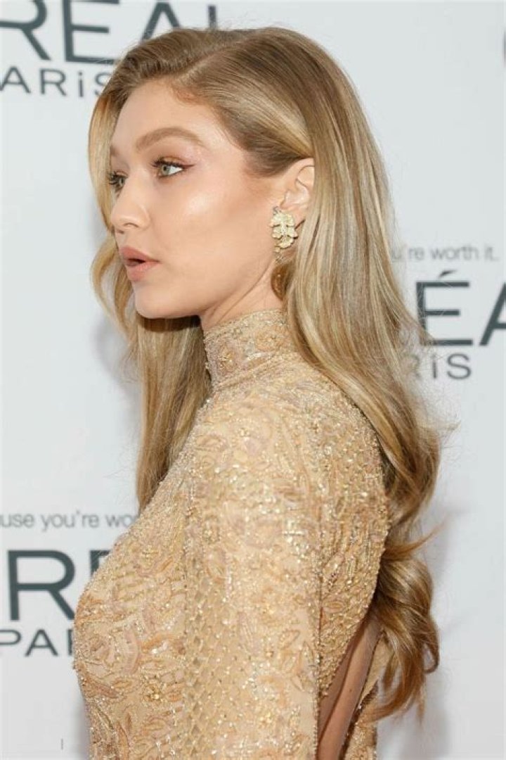 Confirms Baby In New Video With Jimmy Fallon – Hollywood Life