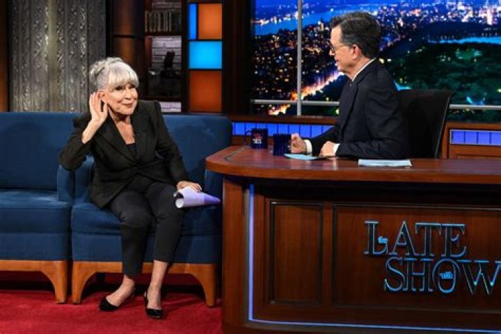 Gracie McGraw, 23, Dances With Her Dog In Cute New Video: ‘Basking In The Sunlight’ — Watch