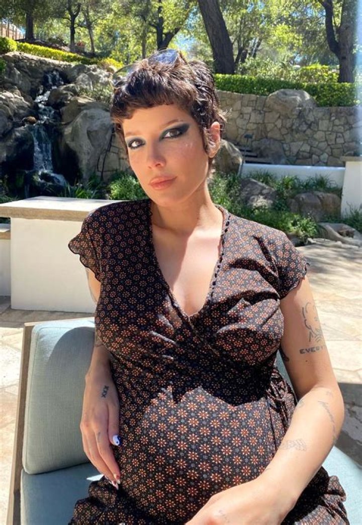 Halsey Pregnant: Singer Debuts Baby Bump In Crochet Bikini Top For Gorgeous Maternity Shoot