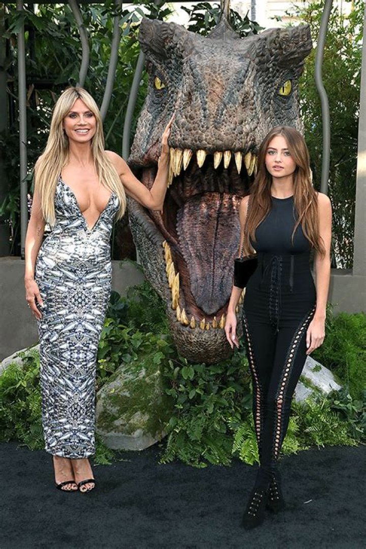 Heidi Klum’s Daughter Leni, 18, Joins Mom For Family Night At ‘Jurassic World 3’ Premiere