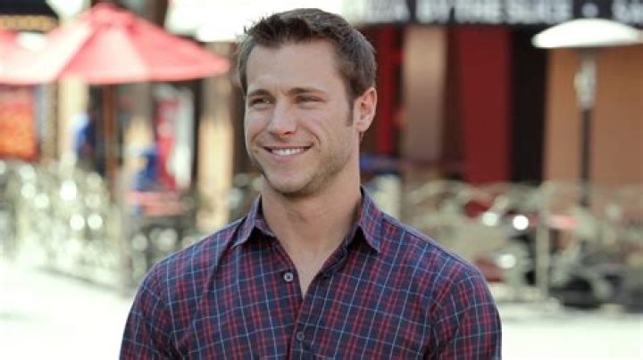 Jake Pavelka Crashes ‘The Bachelorette’ — But It’s Not What You Think