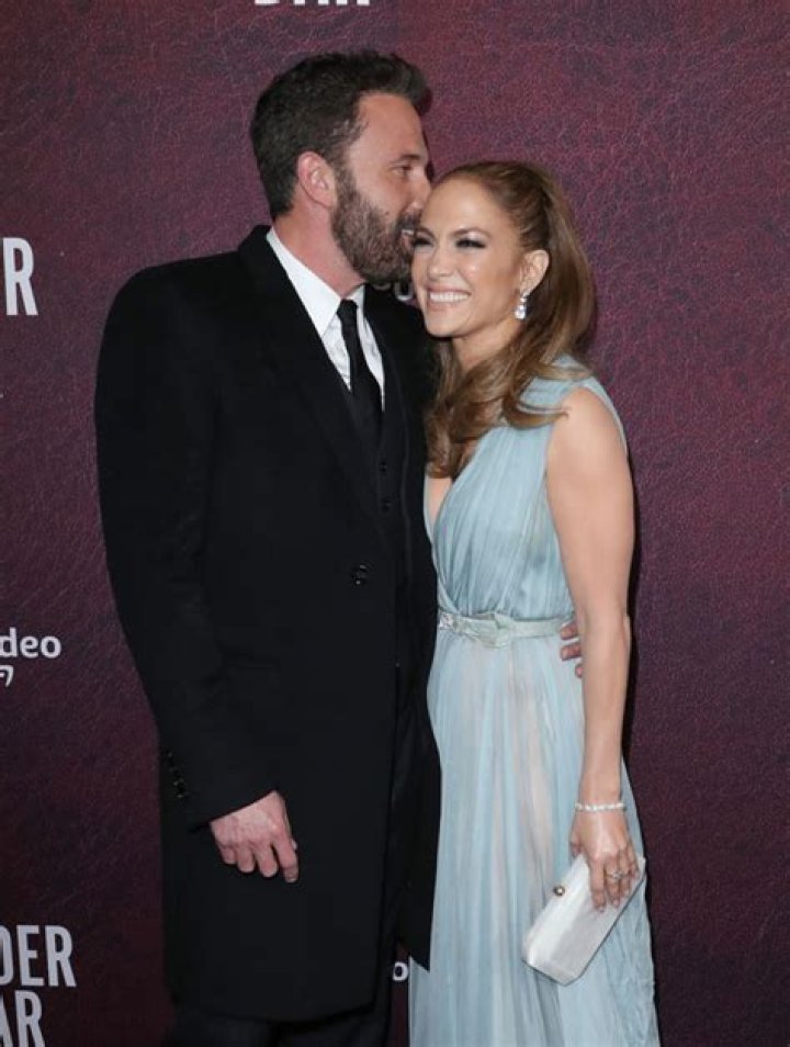 Jennifer Lopez Sends Subtle Love To Ben Affleck With ‘B’ Mug In New Photo