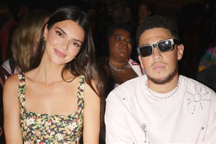 Kendall Jenner Celebrates Devin Booker’s 26th Birthday On Instagram – Hollywood Life
