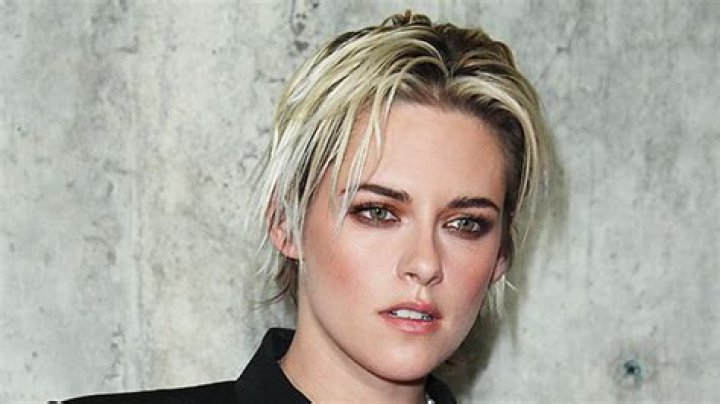 Kristen Stewart Dyes Her Hair Bright Orange In Quarantine Hair Makeover — See Pic