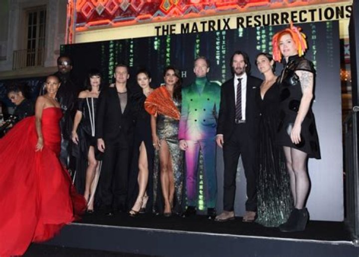 Keanu Reeves, Priyanka Chopra & More Look Glamorous At ‘The Matrix Resurrections’ Film Premiere: Photos
