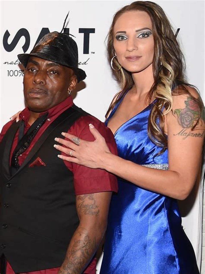 5 Things To Know About Coolio’s Longtime GF – Hollywood Life