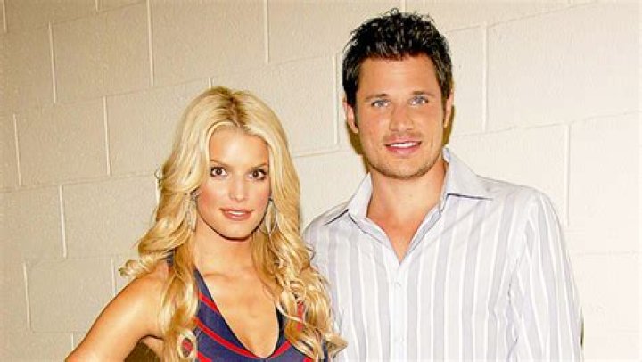 Nick Lachey Reveals Why He Hasn’t Read Ex Jessica Simpson’s Book – Hollywood Life