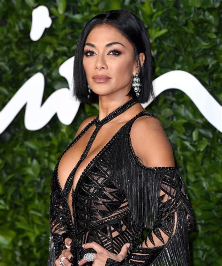 Nicole Scherzinger’s Bob Haircut – See Hair Makeover Pics – Hollywood Life