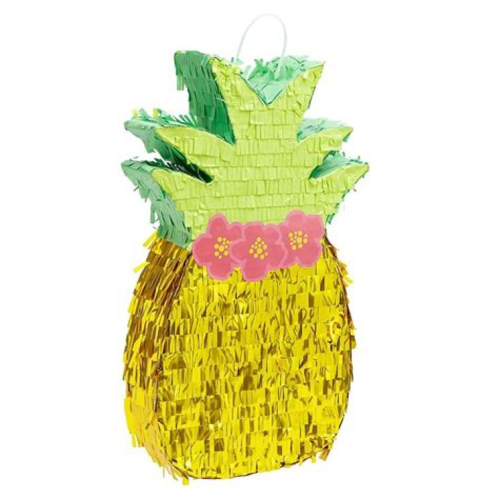 Teddi Gold’s Vibrant ‘Pineapple Piñata’ Video Proves That You ‘Can Create Joy Anywhere’