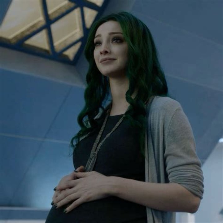 ‘The Gifted’s Emma Dumont Teases More Of Lorna’s ‘Badass’ Mutant Powers