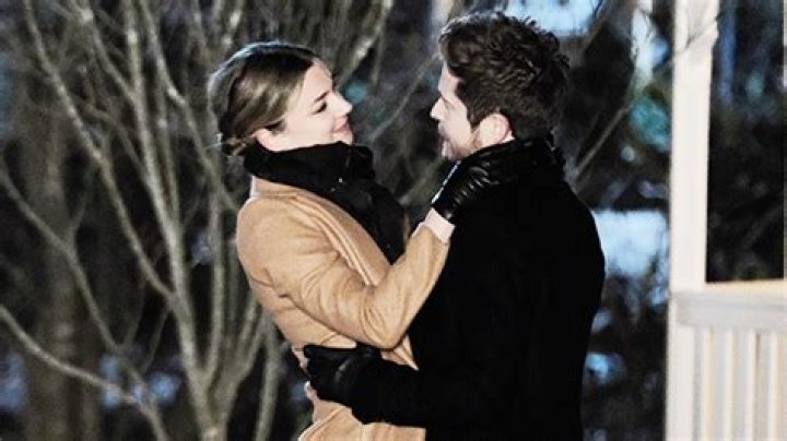 ‘The Resident’s Matt Czuchry Reveals Why He Loved Conrad & Nic’s ‘Unique’ Engagement