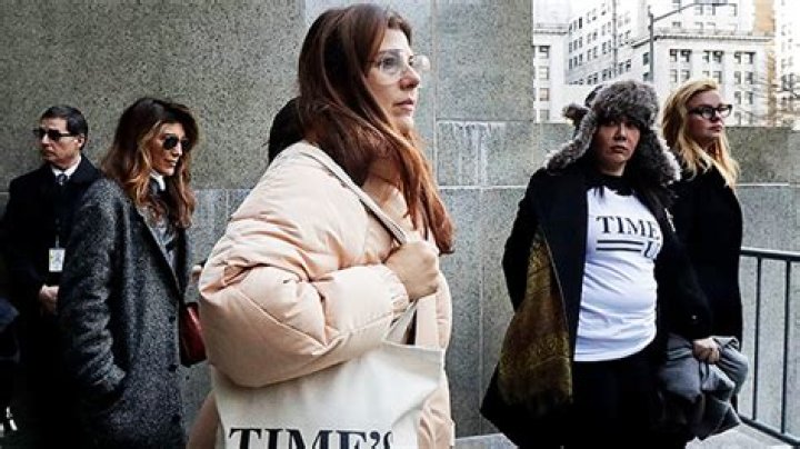 Marisa Tomei & More Confront Harvey Weinstein After Judge Refuses To Dismiss Case