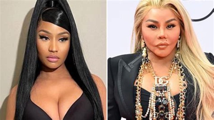 Usher Seemingly Shades Nicki Minaj With Lil’ Kim Comment: Watch – Hollywood Life